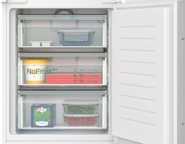 Siemens iQ 100 KI96NNSE0, built-in fridge-freezer with freezer at bottom