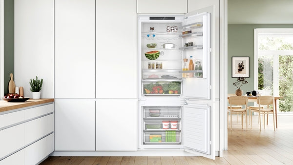 Bosch KBN96VFE0G, Built-in fridge-freezer with freezer at bottom (Discontinued)