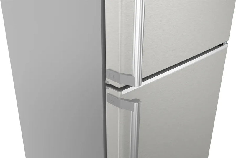 Siemens iQ 500 KG39NAIAT, free-standing fridge-freezer with freezer at bottom (Discontinued)