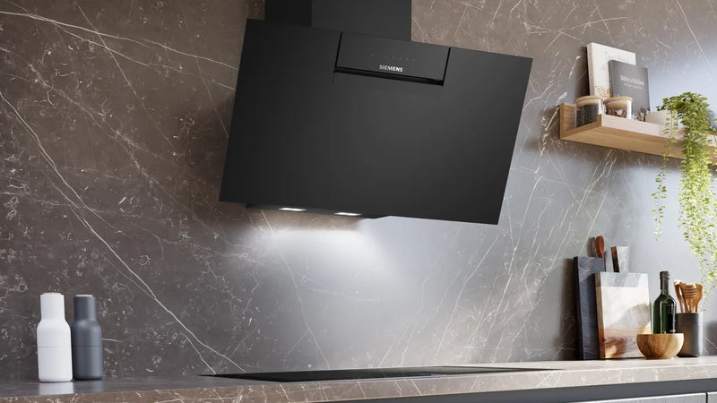 Siemens iQ 300 LC87KFN60B, wall-mounted cooker hood