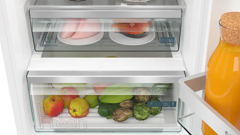 Siemens iQ 300 KI86NVFE0G, Built-in fridge-freezer with freezer at bottom