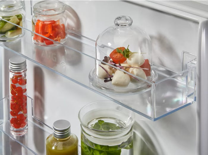AEG OSC7N181ES Integrated Fridge Freezer - White