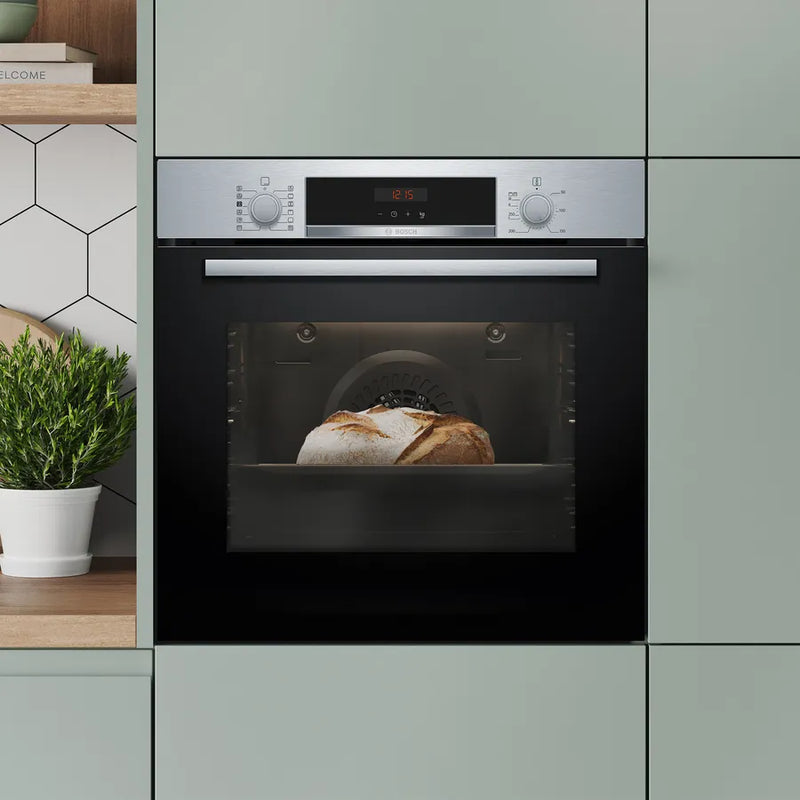 Bosch Series 4 HQA574BS3B, Built-in oven with added steam function