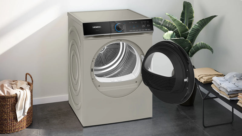 Siemens iQ 700 WR47B2CSGB, Heat pump tumble dryer