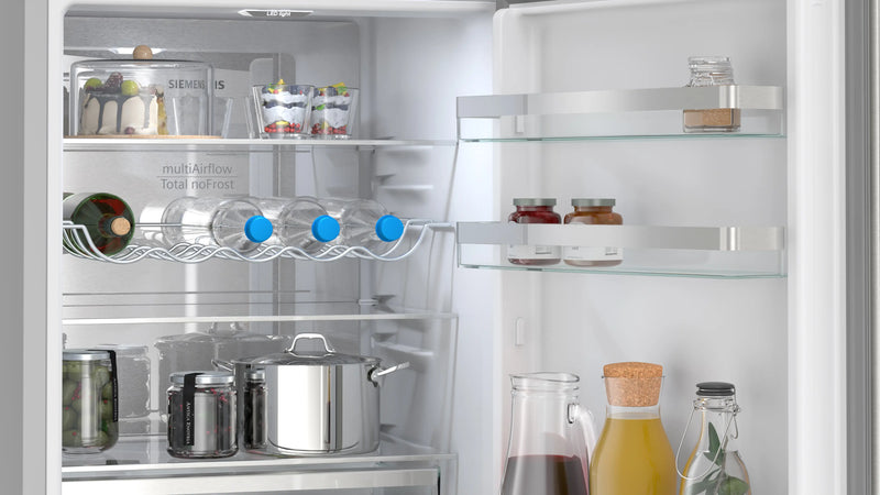 Siemens KG36NVICG, Free-standing fridge-freezer with freezer at bottom