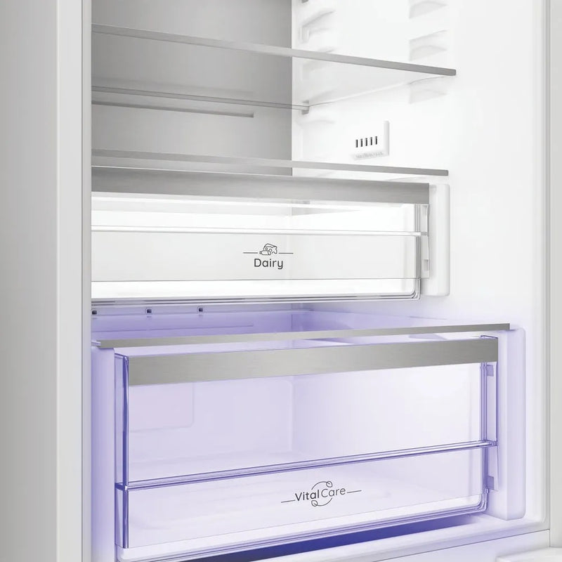 Hotpoint HPK25322B4UK 300L Integrated 70/30 Dual No Frost Fridge Freezer with VitalCare