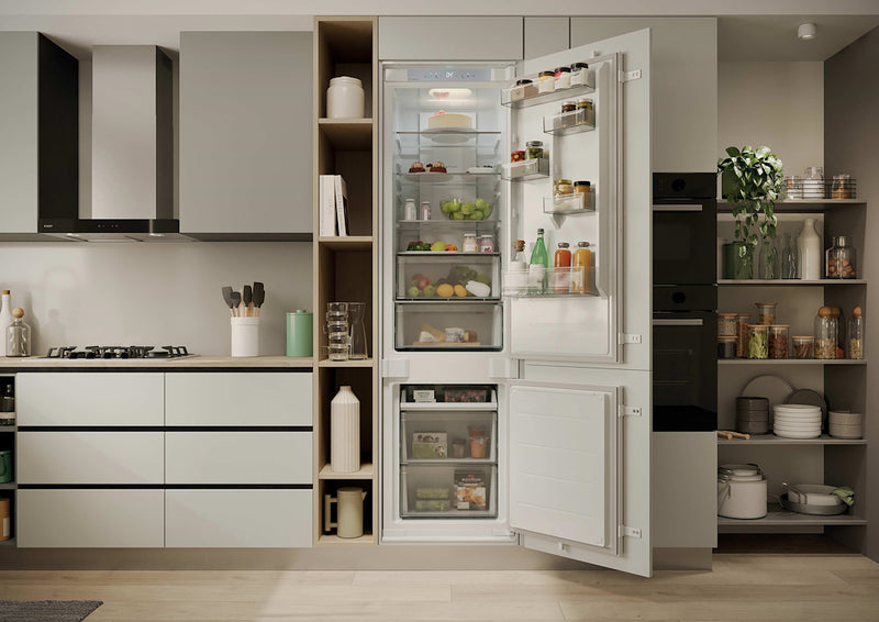 Hoover HONBQT3519EWK-UK Integrated Total No Frost Fridge Freezer
