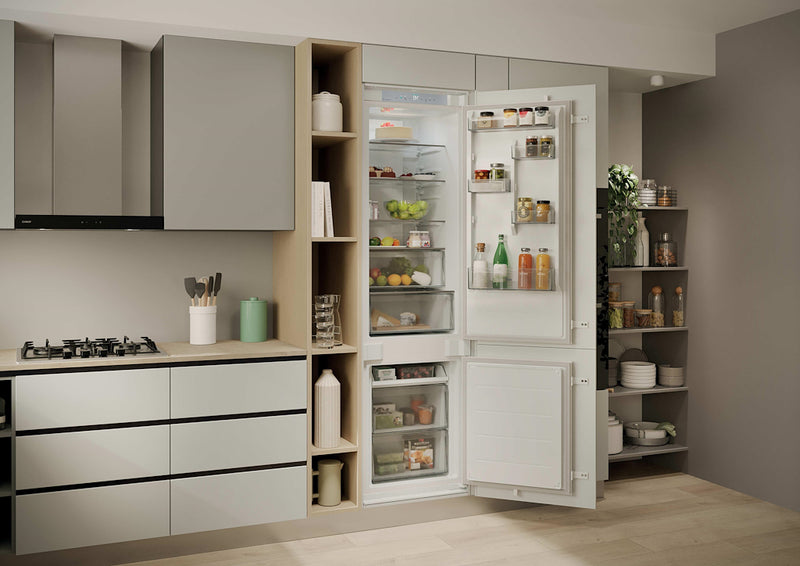 Hoover HONBQT3519EWK-UK Integrated Total No Frost Fridge Freezer