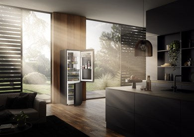 Liebherr CBNbsd 578i Peak Freestanding Fridge/freezer & BioFresh (Discontinued)