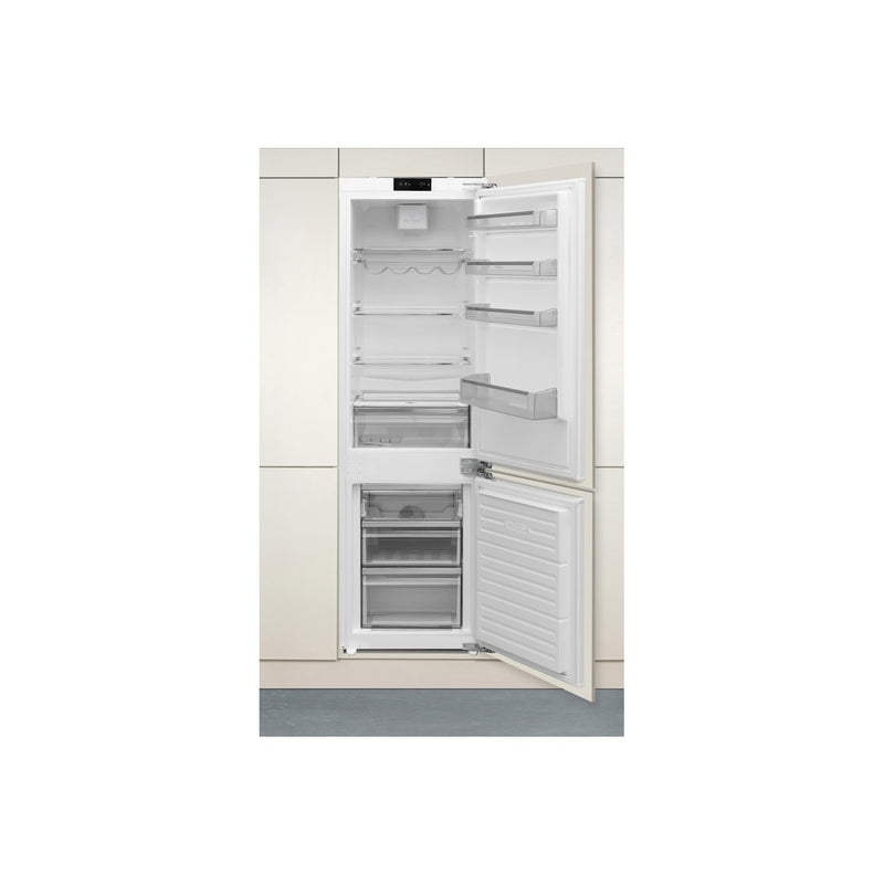 CDA CRI971 Integrated 70/30 Combination Fridge Freezer