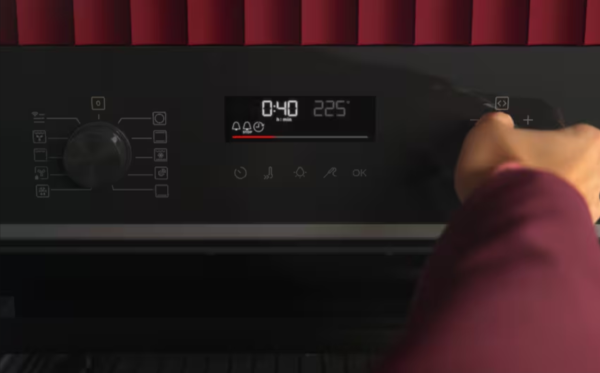 EXPlore. Easy access to your oven's functions