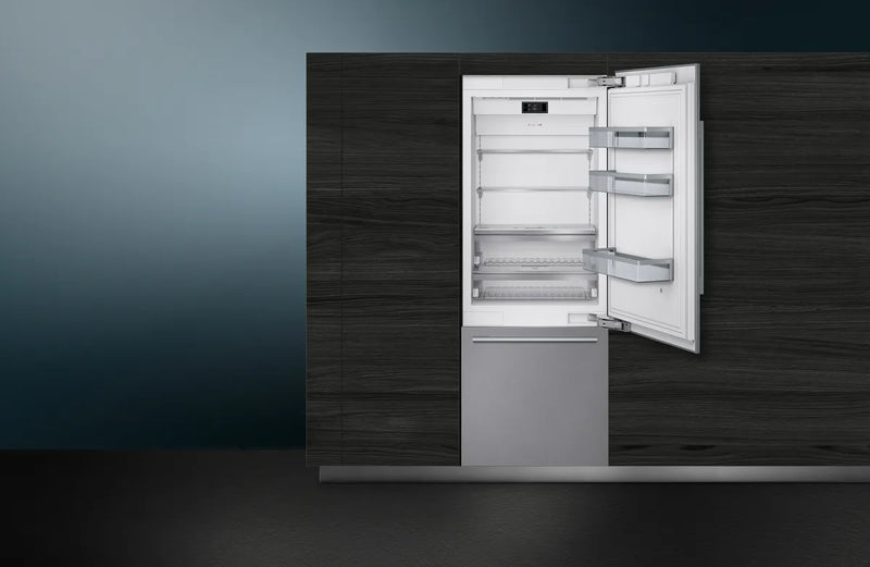 Siemens iQ 700 CI30BP02, Built-In Fridge-Freezer with freezer at bottom (Discontinued)