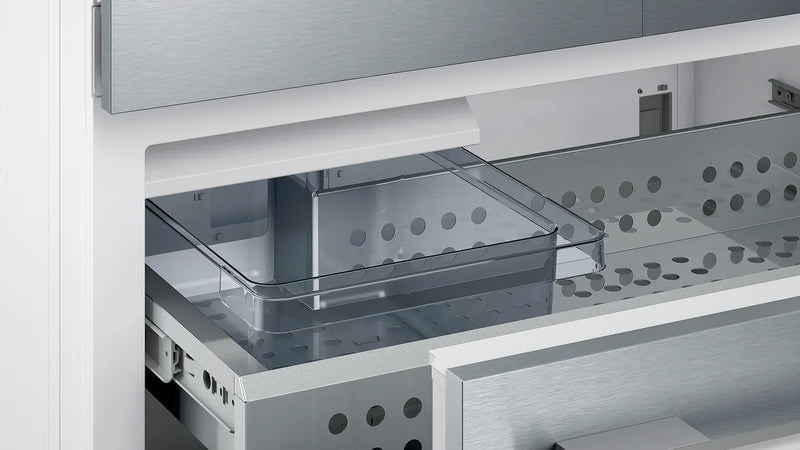 Siemens iQ 700 CI30BP02, Built-In Fridge-Freezer with freezer at bottom (Discontinued)