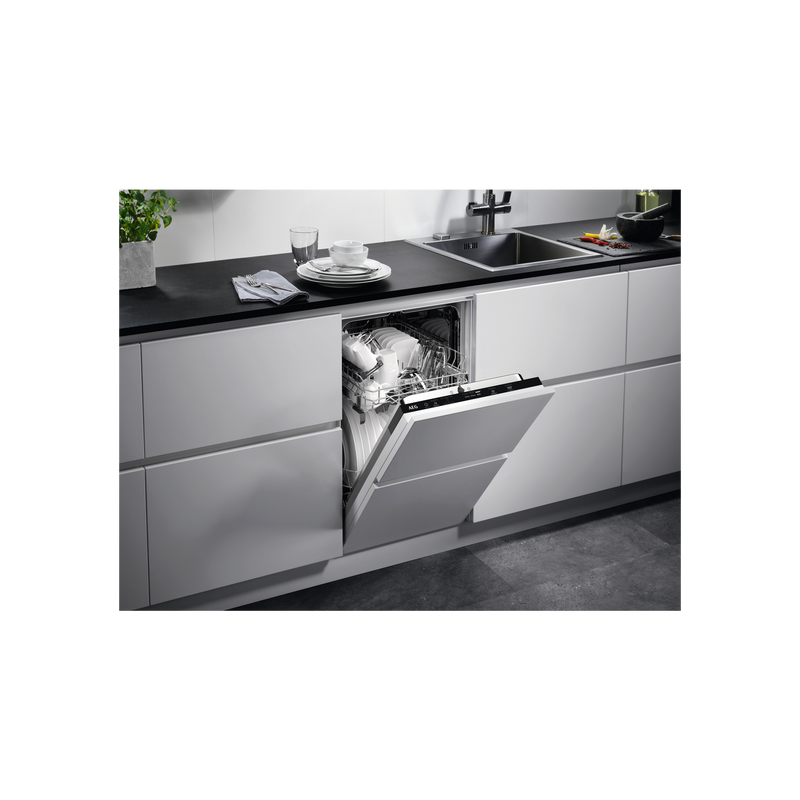 AEG FSE52407Z Fully Integrated 45cm Slimline Dishwasher