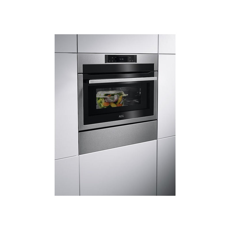 AEG KME761080M 8000 CombiQuick Integrated Combi Microwave and Oven (Discontinued)