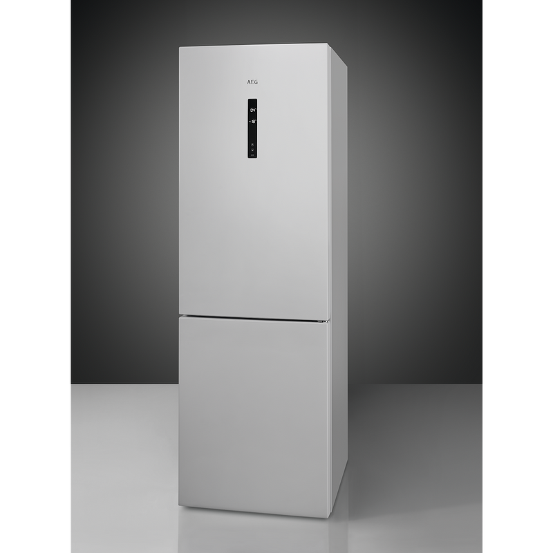 AEG RCB632E3MW 6000 Series Freestanding NoFrost Fridge Freezer