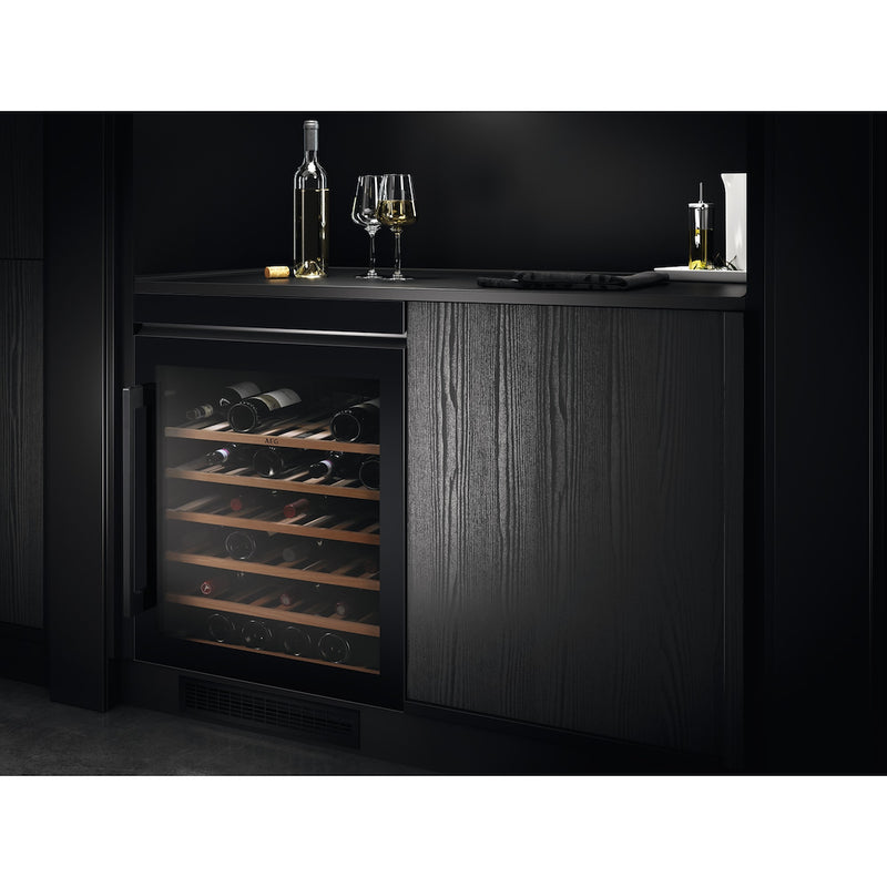 AEG AWS4052B5B Integrated Wine Cooler - Black