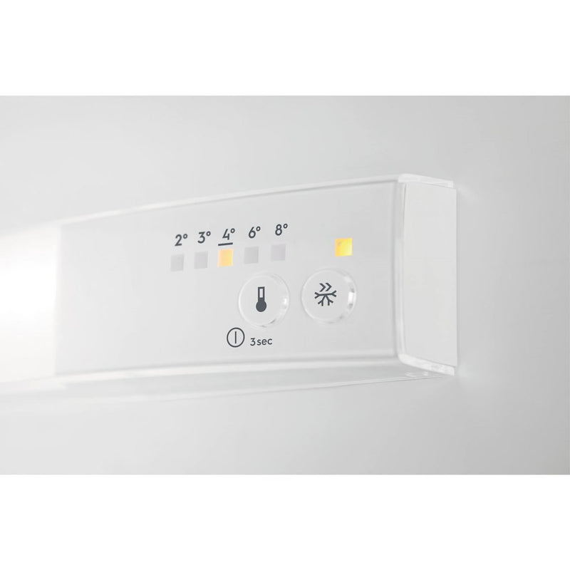 Zanussi Series 40 ZEAN82ER Built-In Undercounter Fridge (Discontinued)