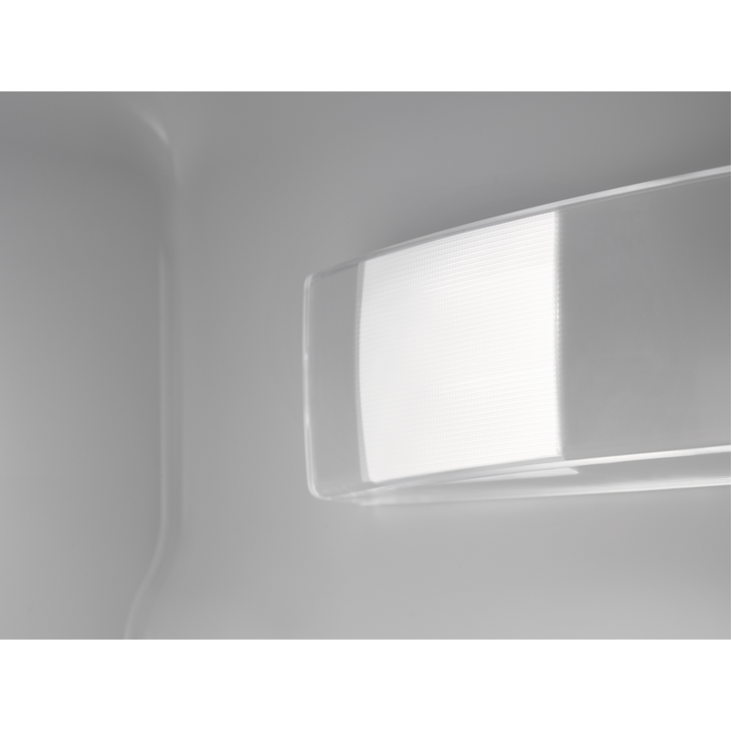 Zanussi Series 40 ZNFN18ES3 Built-In LowFrost Fridge Freezer (Discontinued)