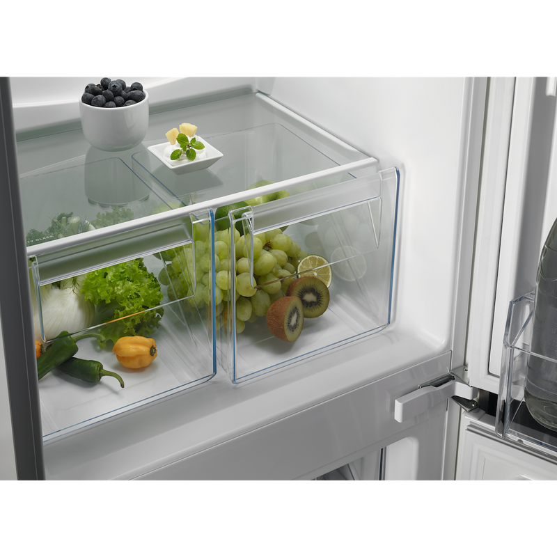 Zanussi Series 60 ZNNN18ES3 Built-In NoFrost Fridge Freezer (Discontinued)