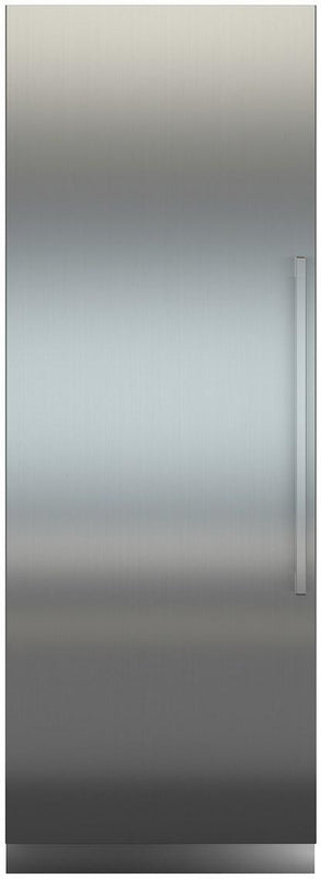 liebherr egn9471 monolith integrated freezer with the door closed.