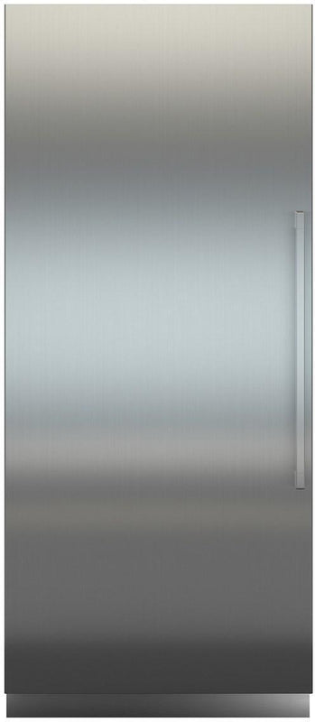 liebherr egn9671 monolith integrated freezer with door closed.