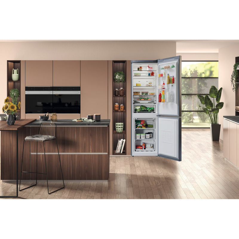 Hotpoint H7X93TSXM Freestanding Fridge Freezer - Silver (Discontinued)