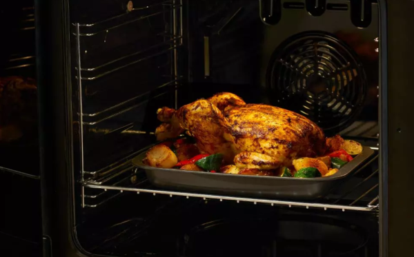 70L main fanned oven with clever features