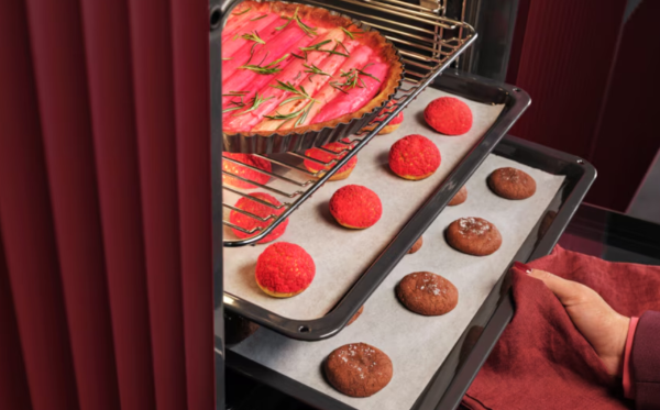 Multilevel Cooking. Consistent Heating Throughout The Oven
