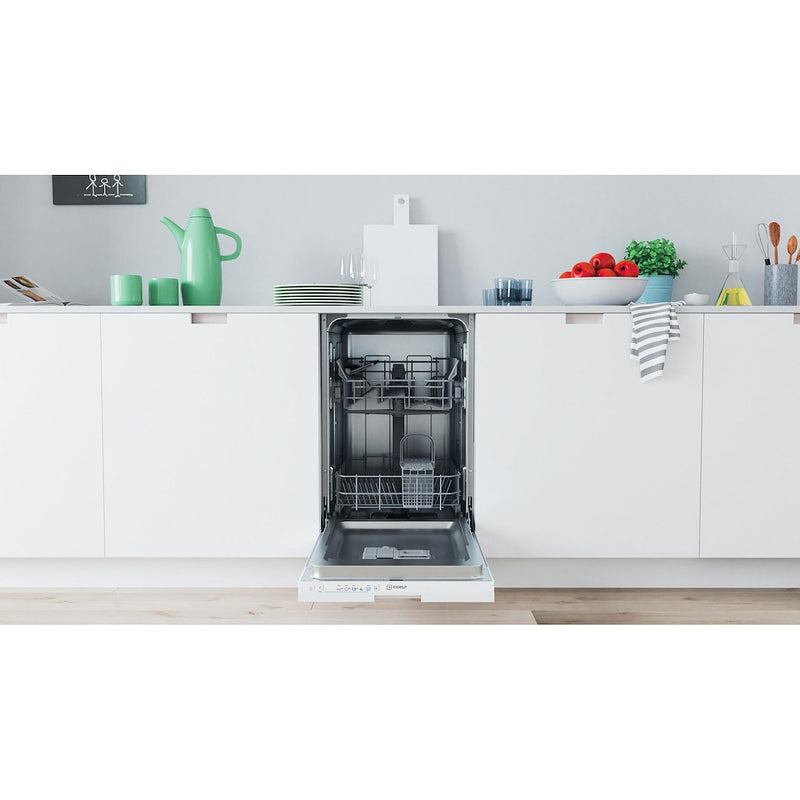 Indesit IN2IE10CS80UK Built-In 45cm Slimline Dishwasher