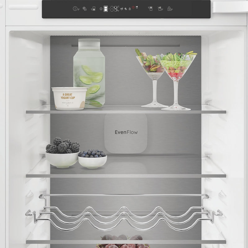 Hotpoint HPK25293B5UK 270L Integrated 70/30 Dual No Frost Fridge Freezer with VitalCare