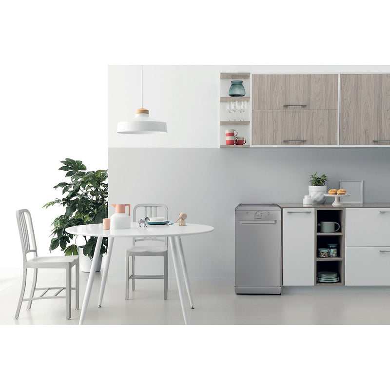 Indesit IN2FE10CS90SUK Freestanding 45cm Slimline Dishwasher with 10 Place Settings - Silver