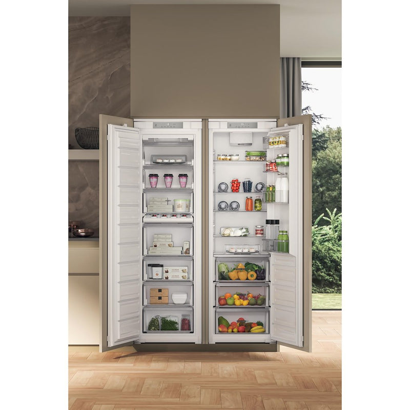 Whirlpool WHSD18F023C1 Integrated Upright Freezer - White (Discontinued)