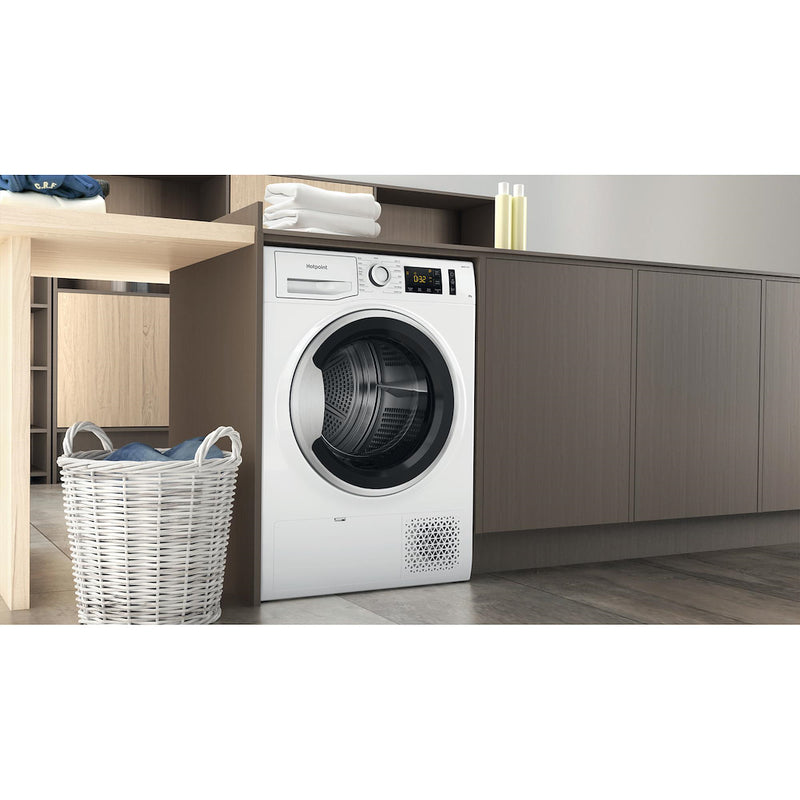 Hotpoint NTS M11 82SK UK 8kg Freestanding Heat Pump Tumble Dryer - White (Discontinued)