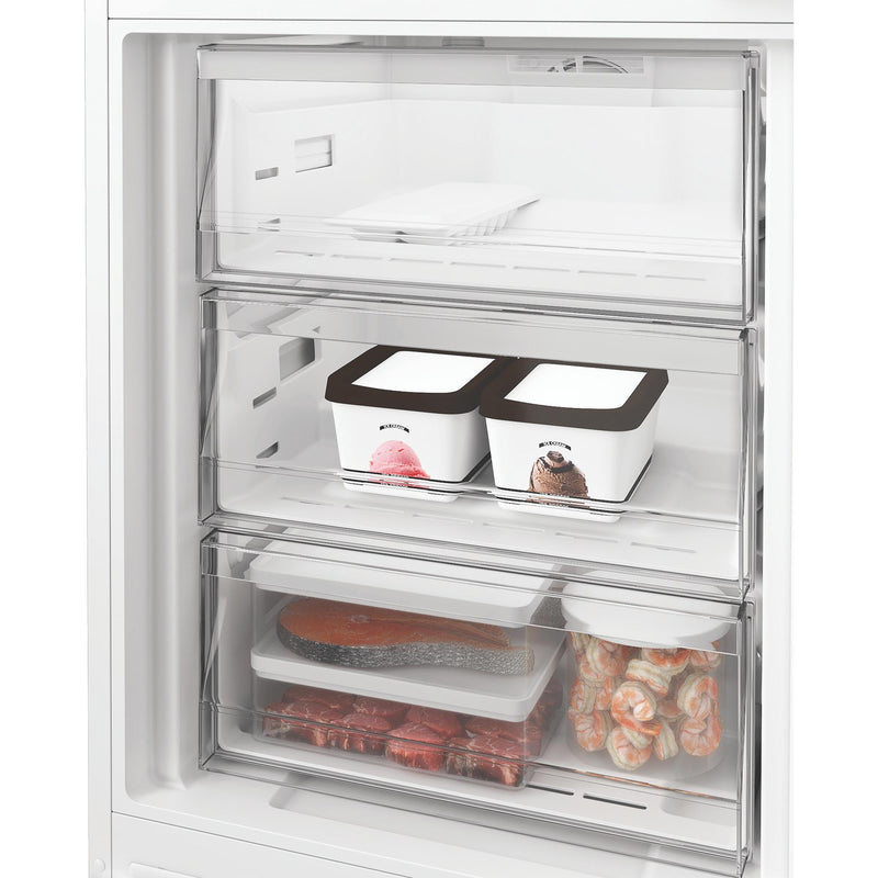 Hotpoint HPK25293B5UK 270L Integrated 70/30 Dual No Frost Fridge Freezer with VitalCare