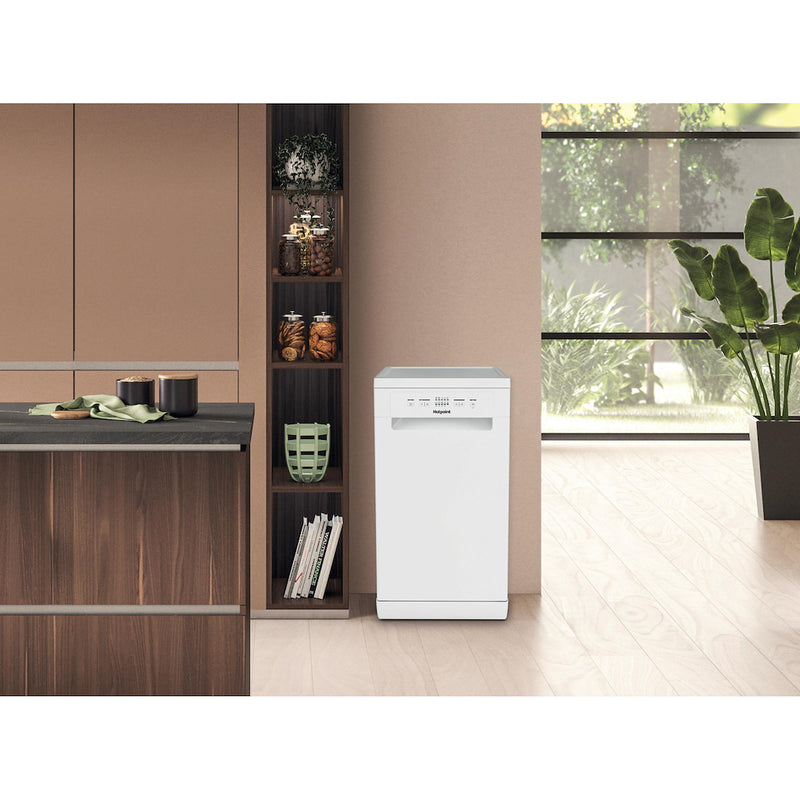 Hotpoint HP2FD10CS90WUK 10 Place Setting Freestanding Slimline Dishwasher with Rapid Wash - White