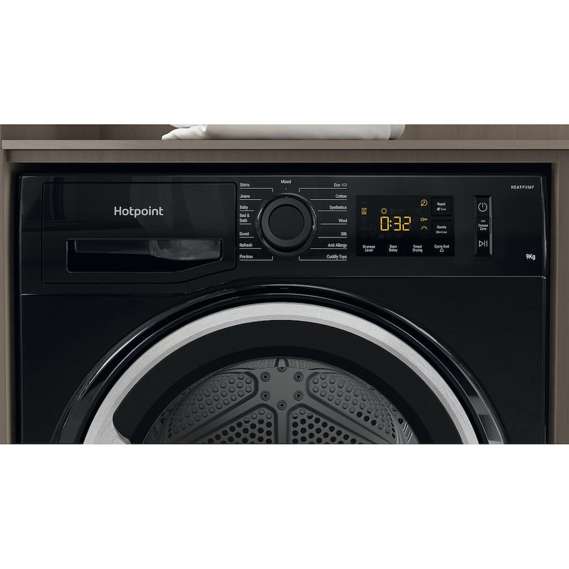Hotpoint Crease Care NT M11 92BSK UK 9kg Heat Pump Tumble Dryer (Discontinued)