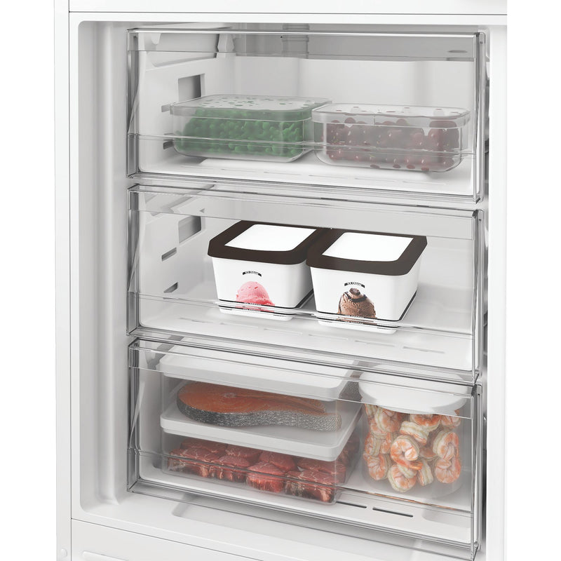 Hotpoint HPK25292B4UK 270L Integrated 70/30 Dual No Frost Fridge Freezer with VitalCare