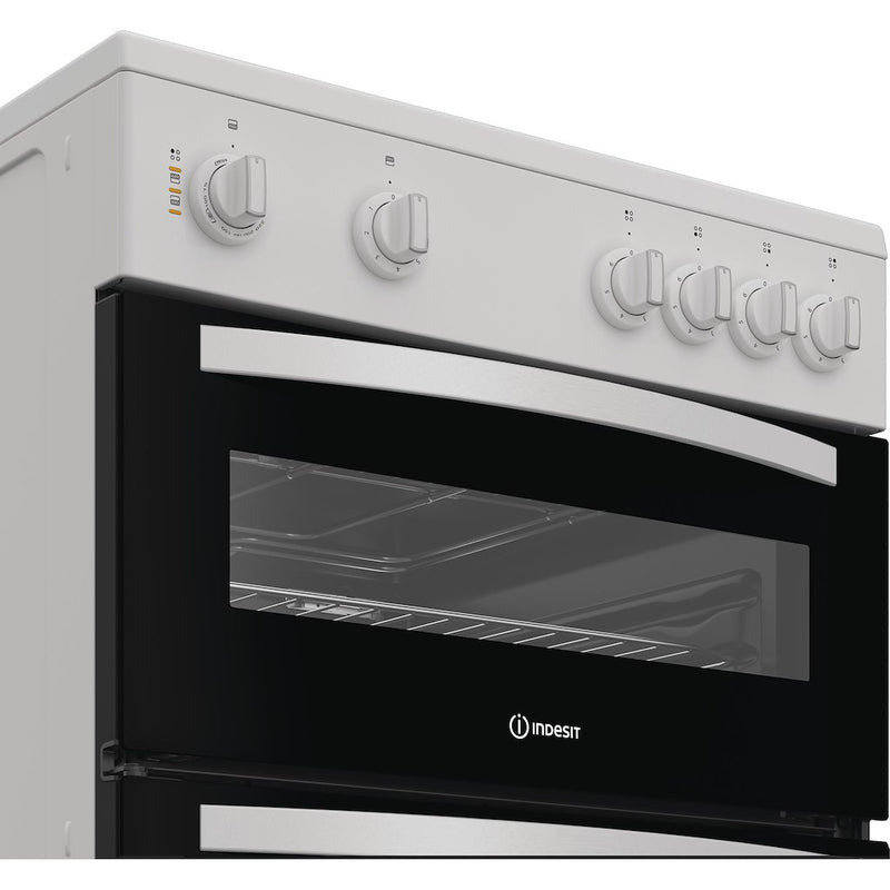 Indesit ITE6VMW Freestanding 60cm Electric Cooker with Ceramic Hob