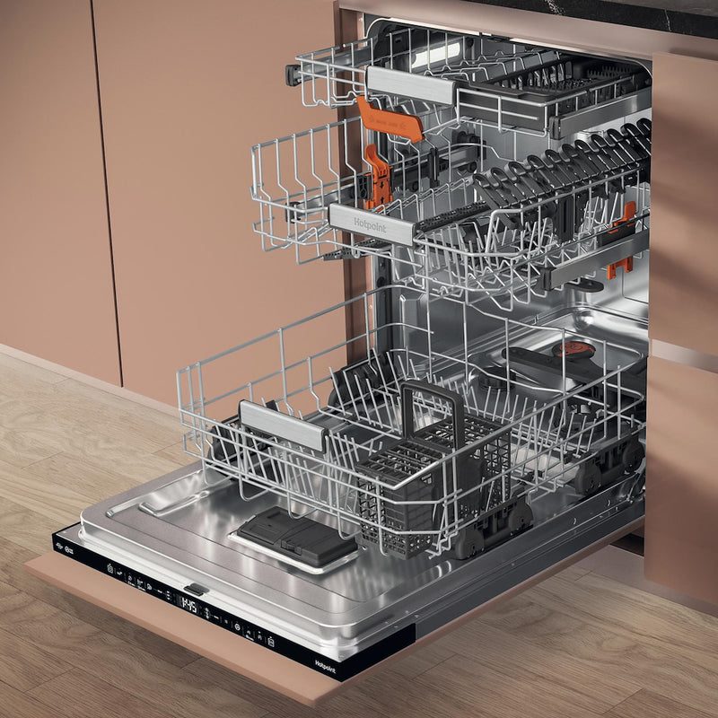 Hotpoint H8IB15M4TSUK 15 Place Setting Hydroforce Integrated Dishwasher with Maxi Space