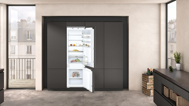Neff KI6873FE0G, Built-in fridge-freezer with freezer at bottom