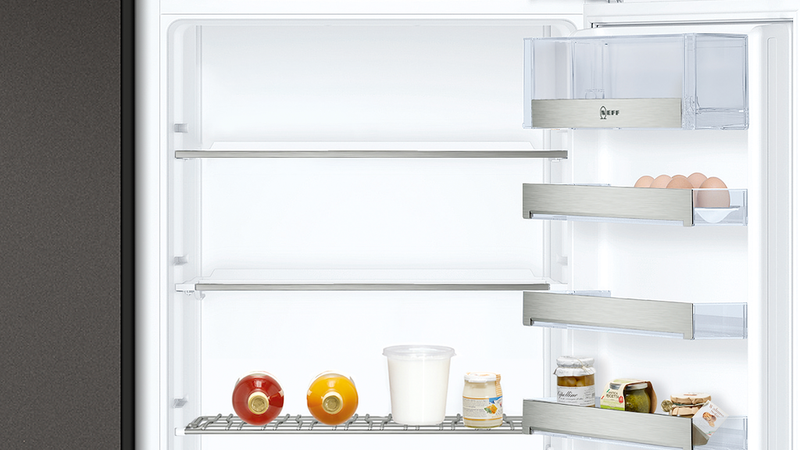 Neff KI6873FE0G, Built-in fridge-freezer with freezer at bottom