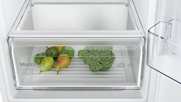 Bosch KIN85NSF0G, Built-in fridge-freezer with freezer at bottom (Discontinued)
