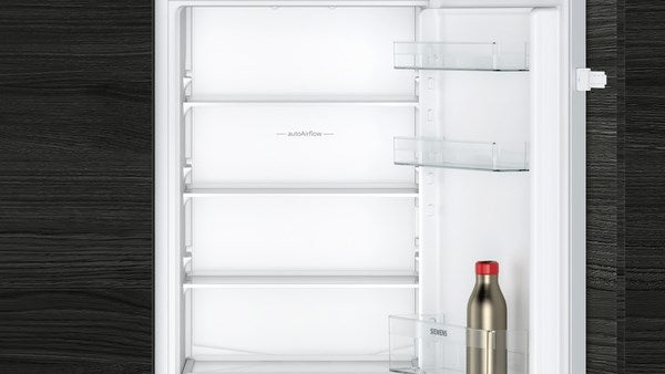 Siemens KI86NNSF0, Built-in fridge-freezer with freezer at bottom (Discontinued)
