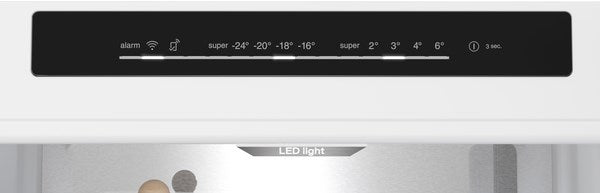 Siemens KG39NPXCF, free-standing fridge-freezer with freezer at bottom (Discontinued)