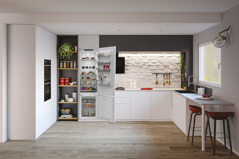 Hoover BHBF 192FK No Frost Combi Fridge Freezer (Discontinued)