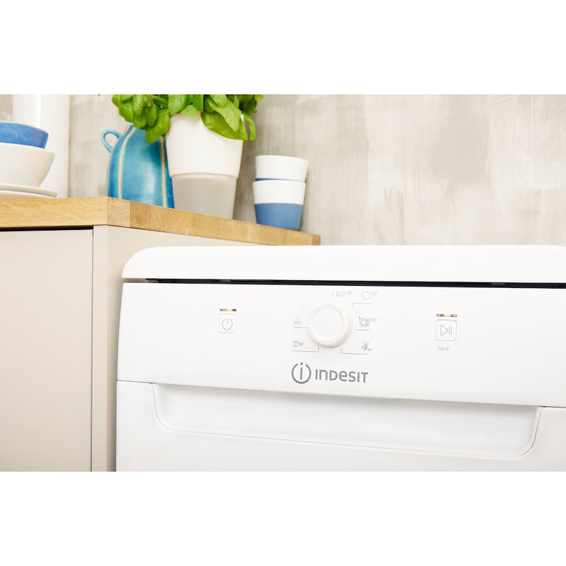 Indesit DSFE 1B10 UK N Slimline Freestanding Dishwasher - White (Discontinued)