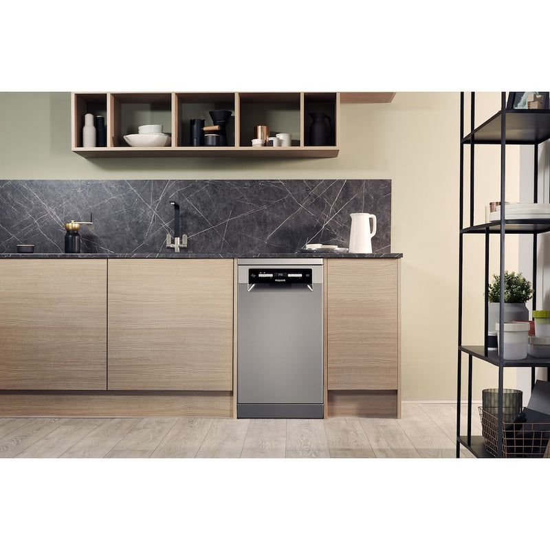 Hotpoint HSFO 3T223 W X UK N Dishwasher - Stainless Steel