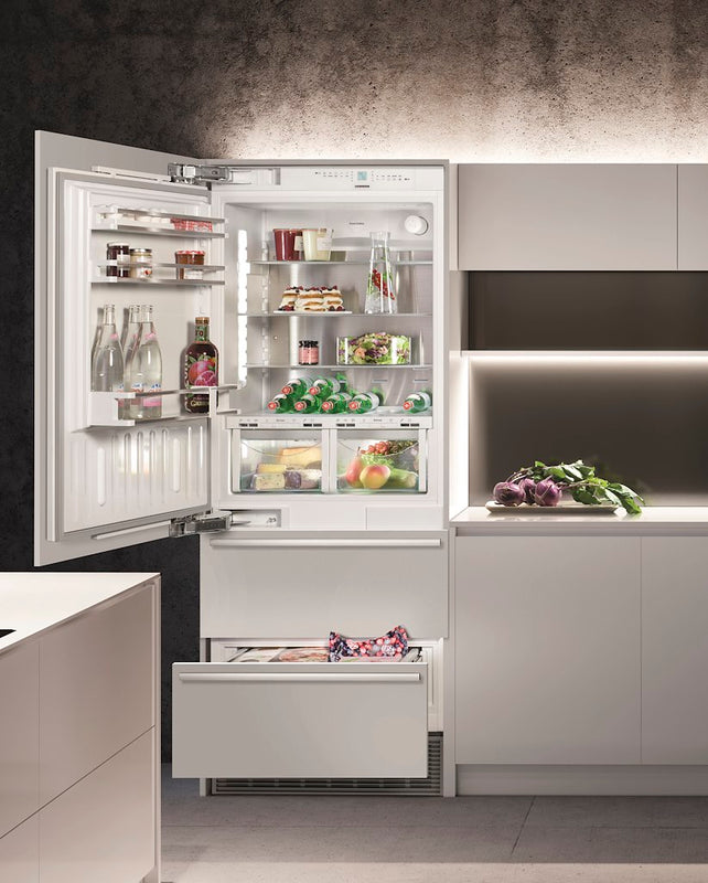 Liebherr ECBN5066-001 382L Integrated American Fridge Freezer with right hand hinge (Discontinued)