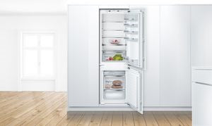 Bosch KIS86AFE0G, Built-in fridge-freezer with freezer at bottom (Discontinued)